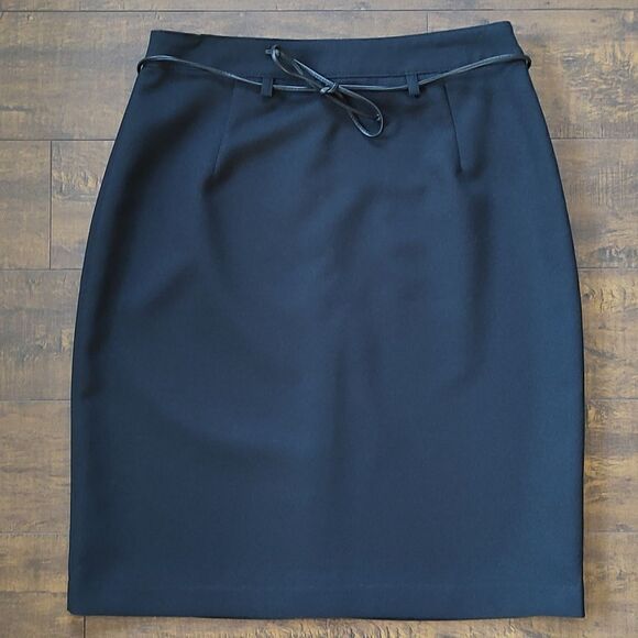FMX‎ Classics Women's Size 7/8 100% Polyester Made In Canada Black Skirt - Picture 1 of 6